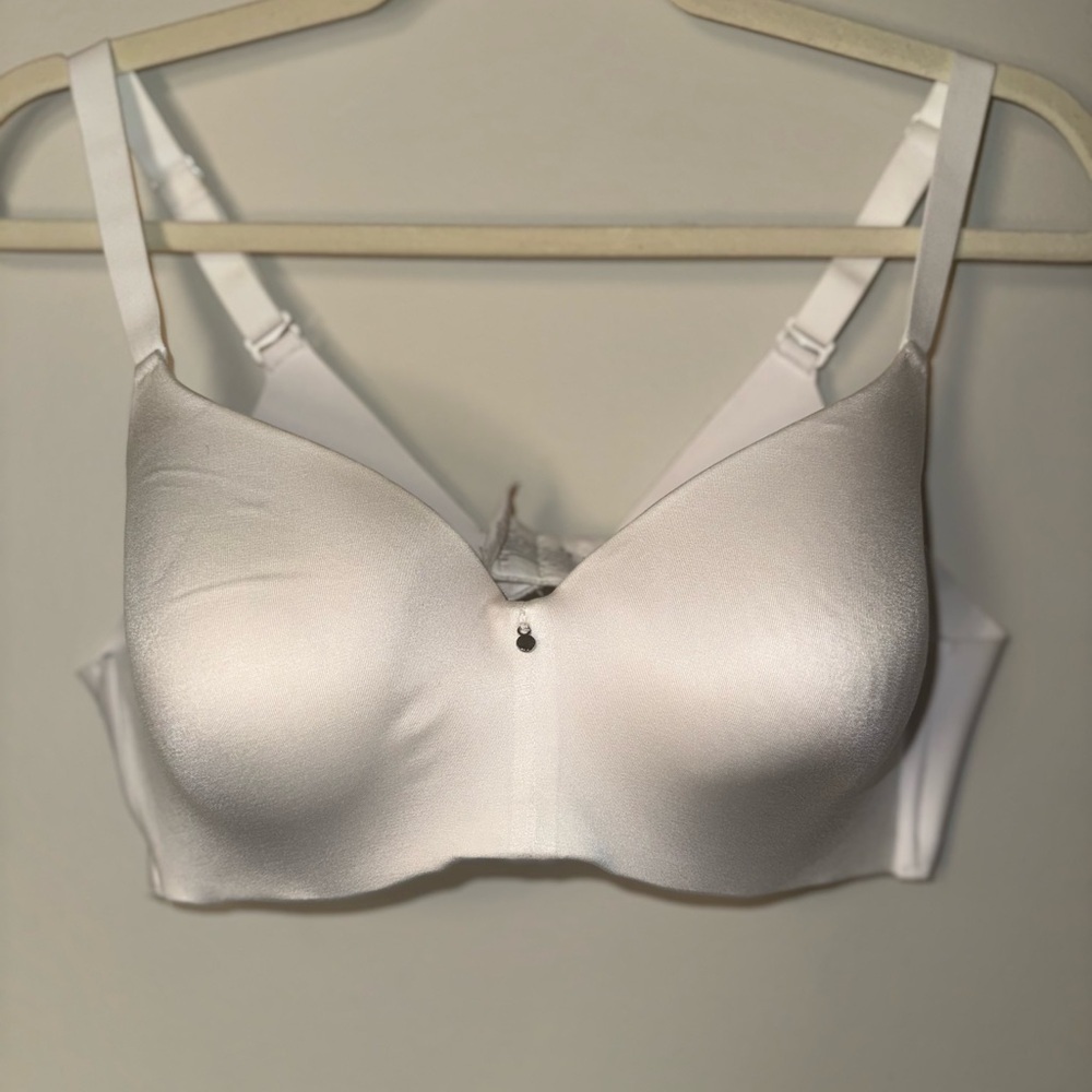 Bali White Full Coverage Ever Smooth Bra